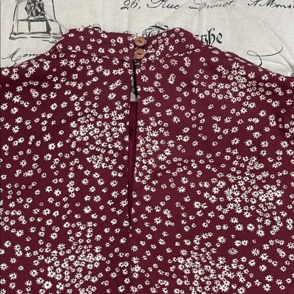 Lush Burgundy Floral Blouse - Picture 11 of 12